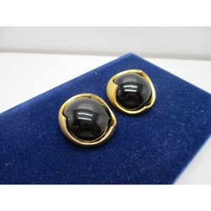 Vintage Jay S Hugh round Brushed Goldtone Black Cabochon Clip on Earrings